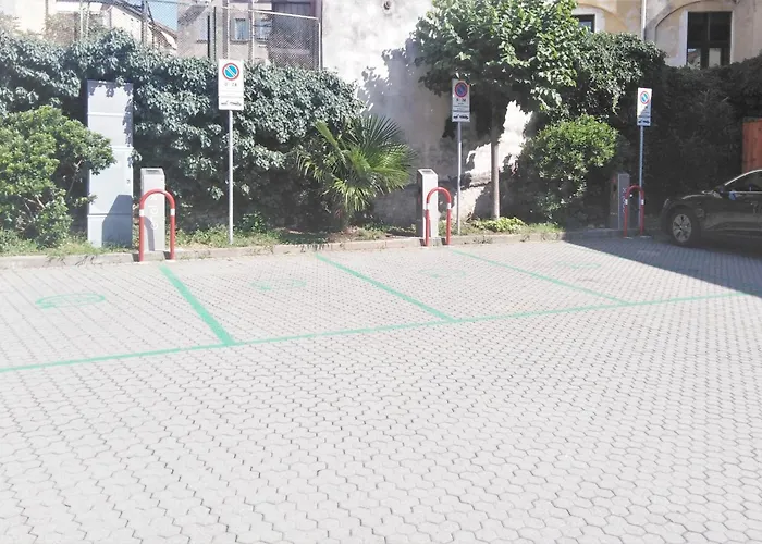 Отель Lizard Комо