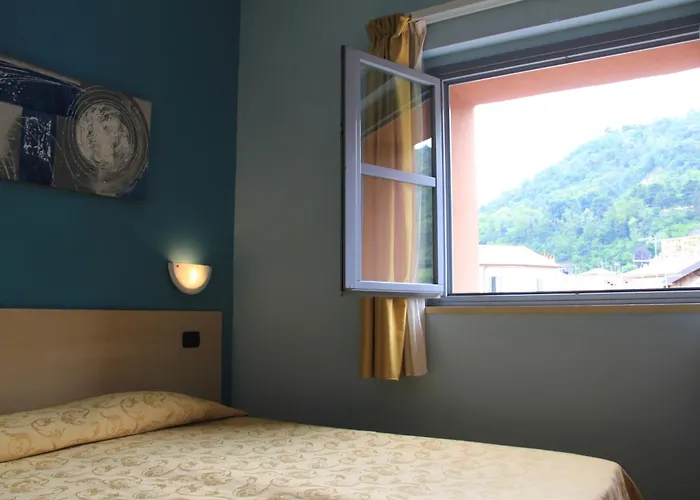 Отель Lizard 3*