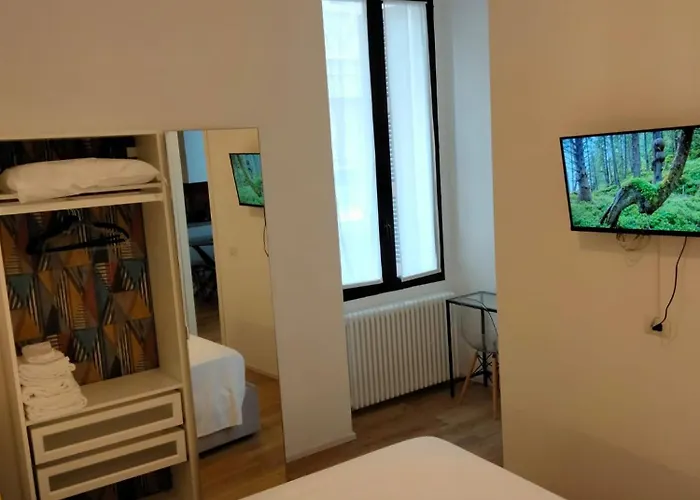 Отель Lizard 3*