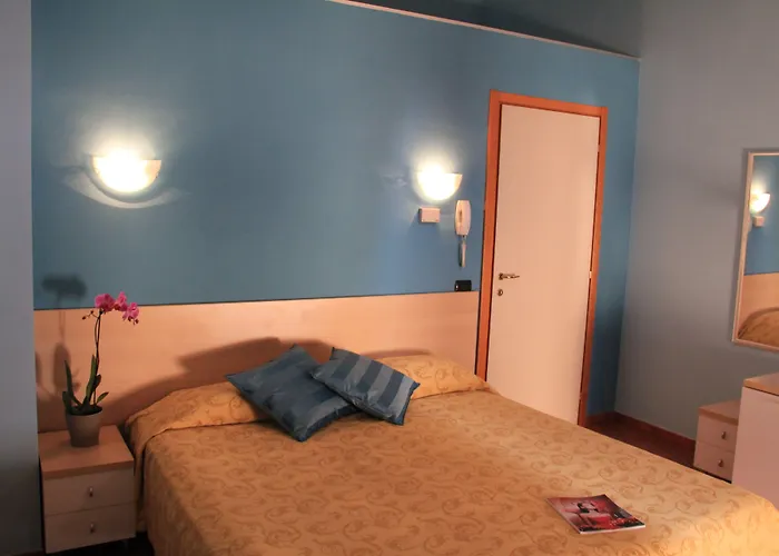 Отель Lizard 3*