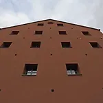 Lizard Hotel